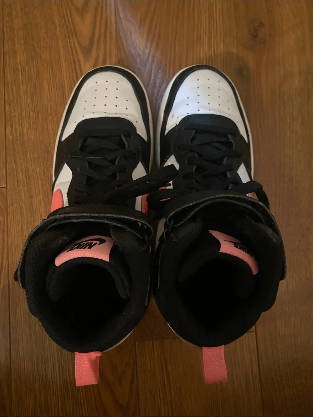 Nike Big Kids High-Top Court BOROUGH MID 2 Sneakers in Black, White & Pink